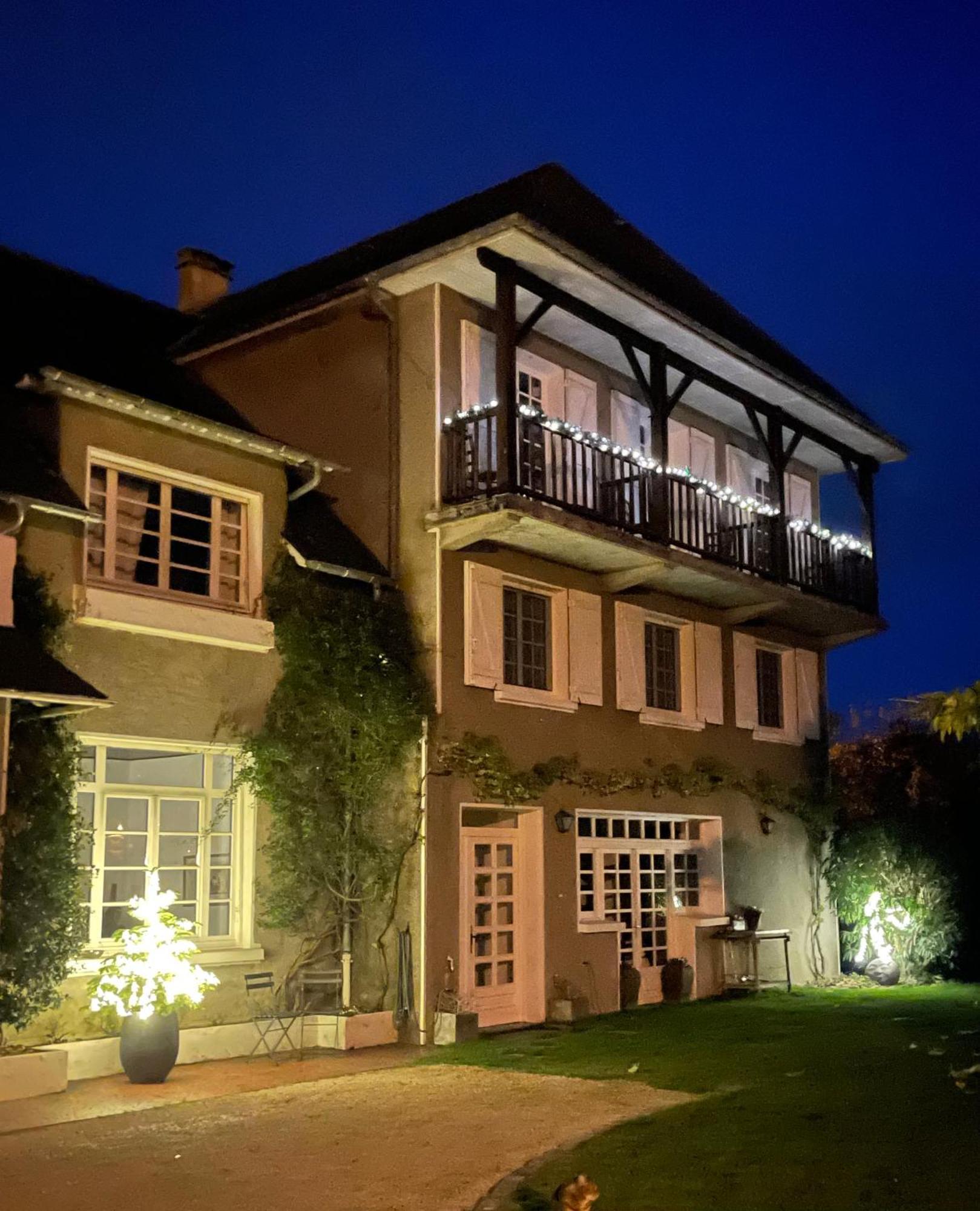 Les Hortensias Espoey Exterior photo